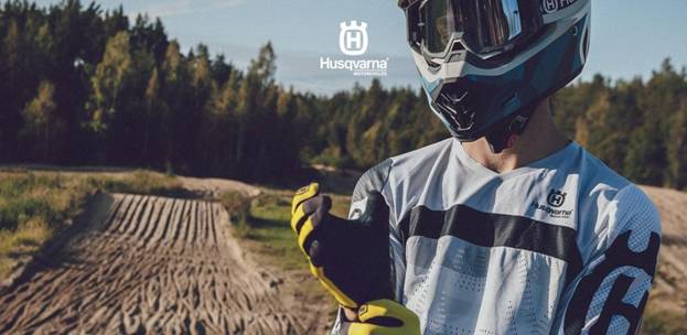 Gama de echipamente de protecție Husqvarna Motorcycles pentru riderii pasionați de off-road