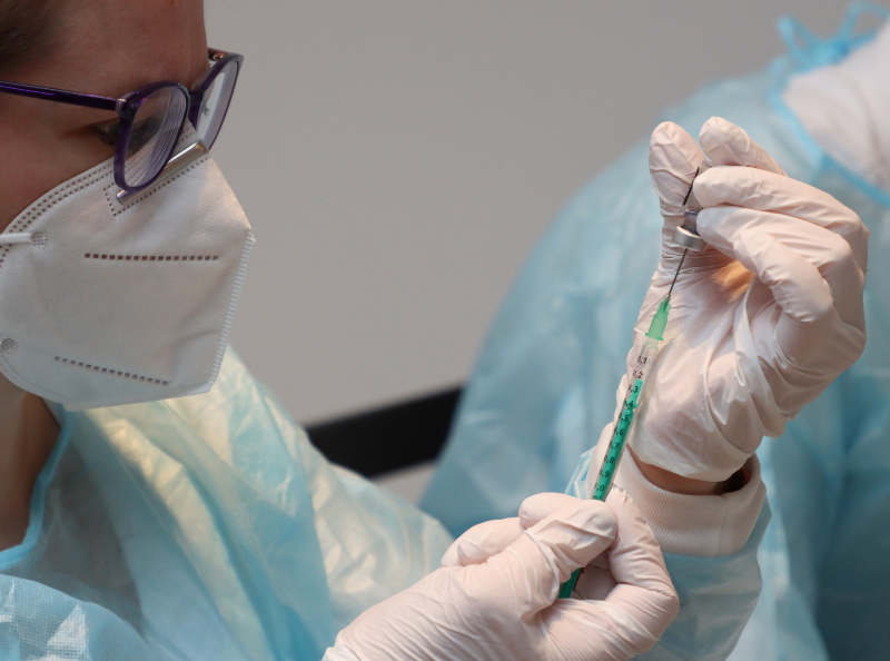 Vaccinarea anti COVID revine în Germania