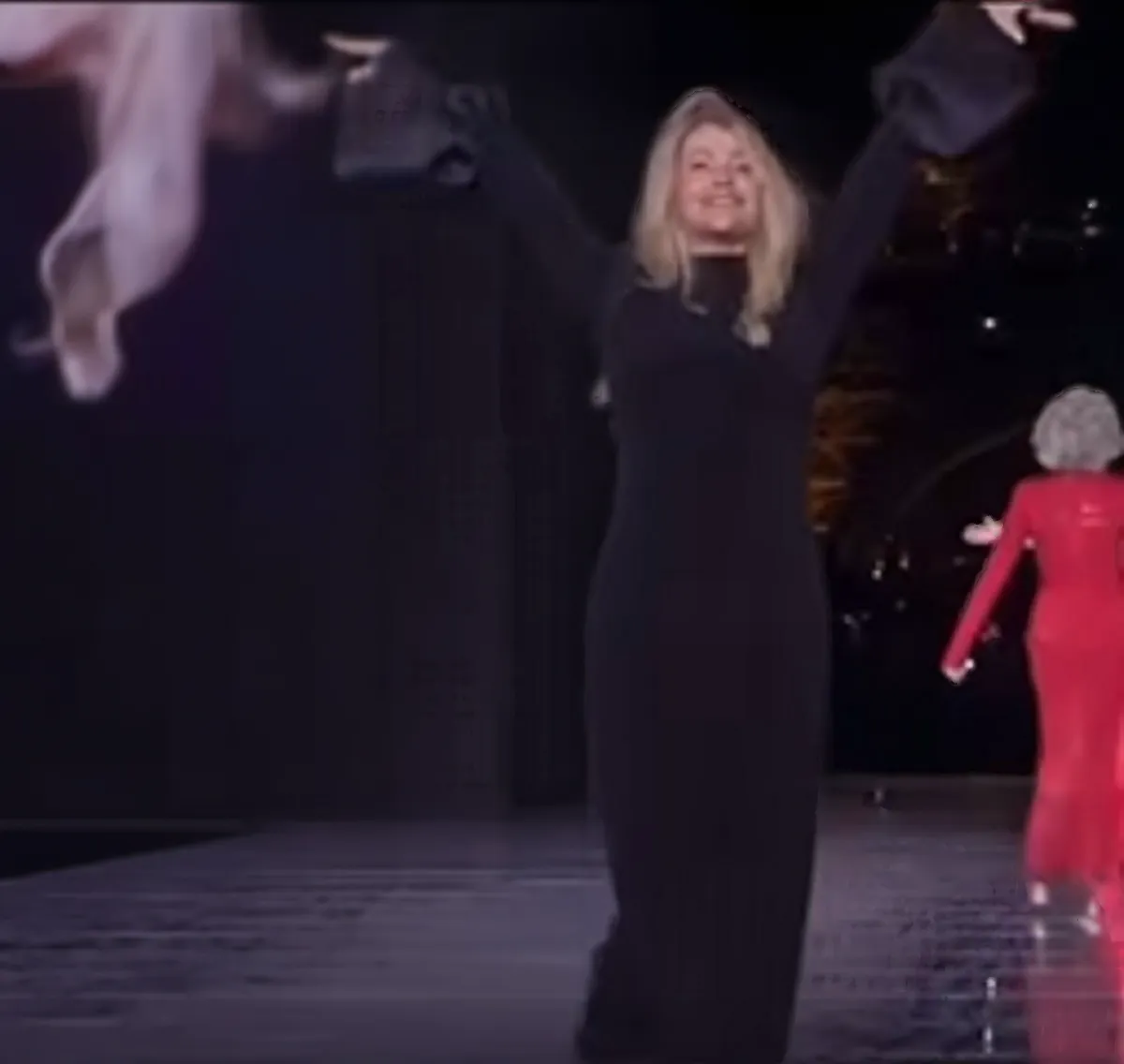 Nadia Comăneci, pe podium la Paris alături de Celine Dion și Viola Davis